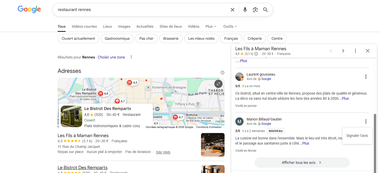 Bouton Signaler l'avis dans Google Maps accessible via le menu à 3 points d'un avis